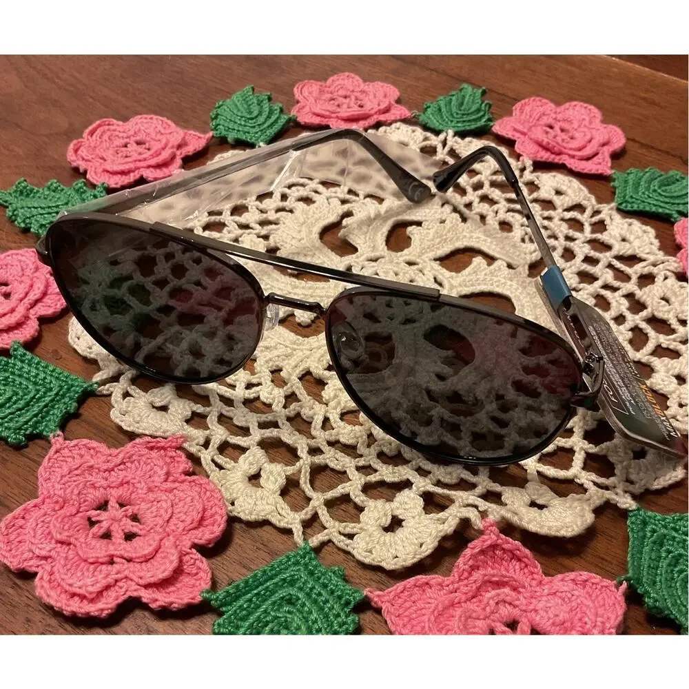NWT Foster Grant Aviator Sunglasses MRSP 29.00 Maxblock